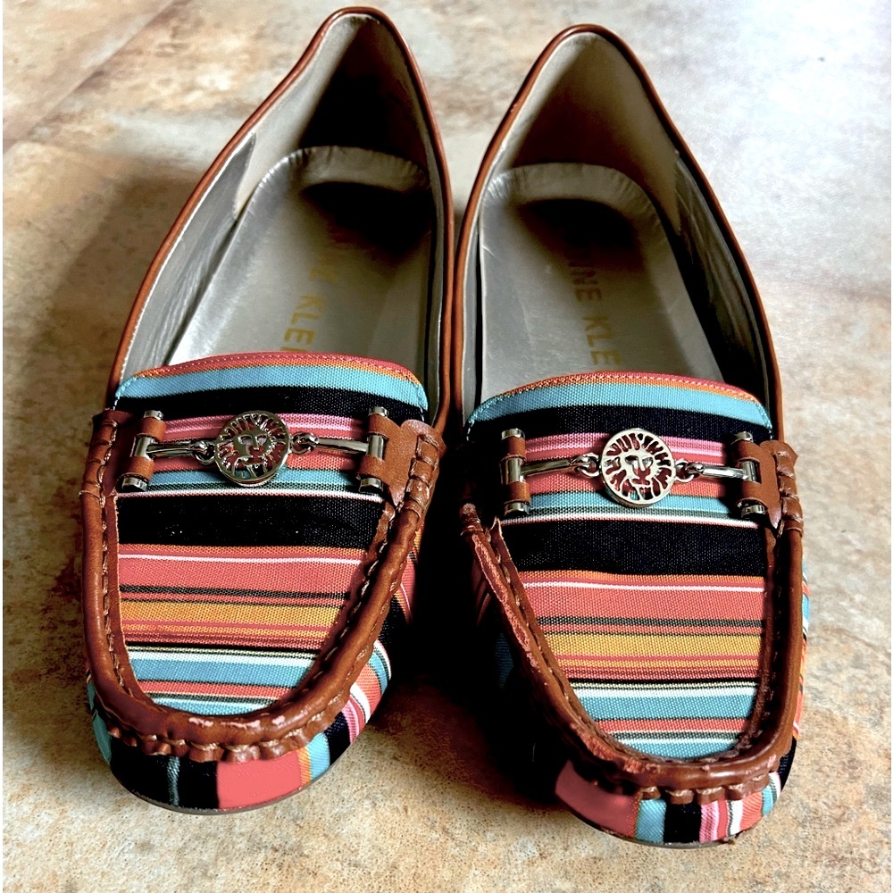 Anne Klein Pop of color loafer